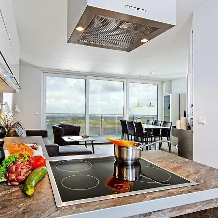 Apartment 4 Person In