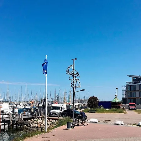 Апартаменты 4 Person In *