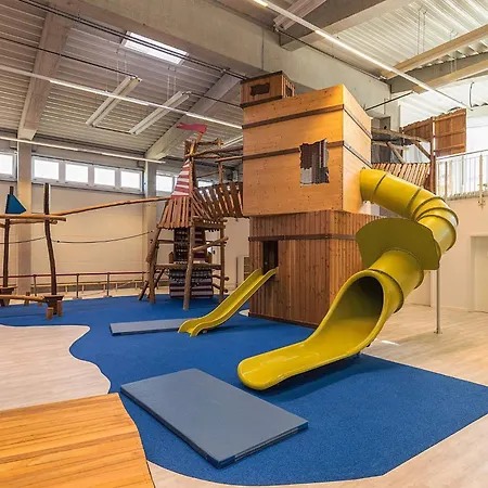 4 Person In Апартаменты *